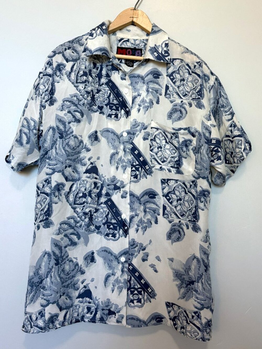 Vintage MODA Beda Kota 100% Silk Hawaiian Shirt – Blue & White Floral Tile – M